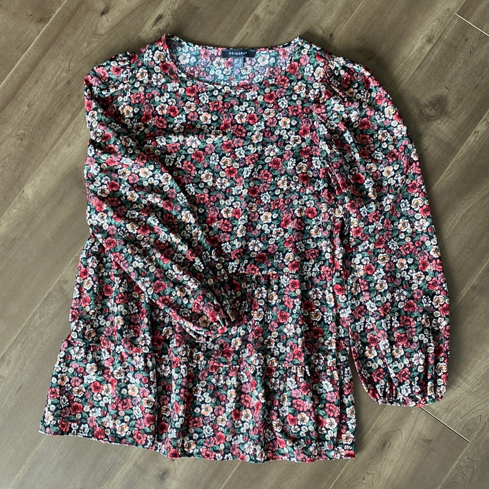 Floral puff sleeve tiered blouse